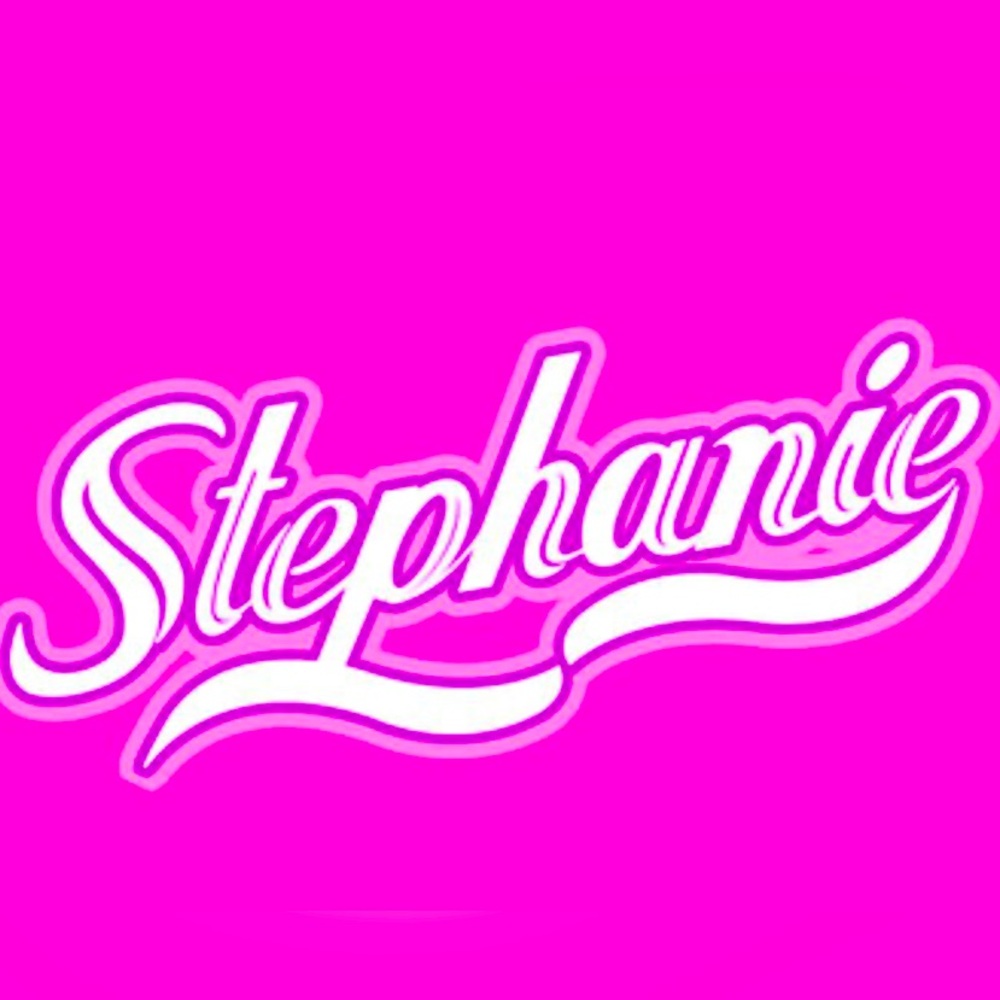 I'm Steph! Having a big spring cleaning sale. Make me an offer!